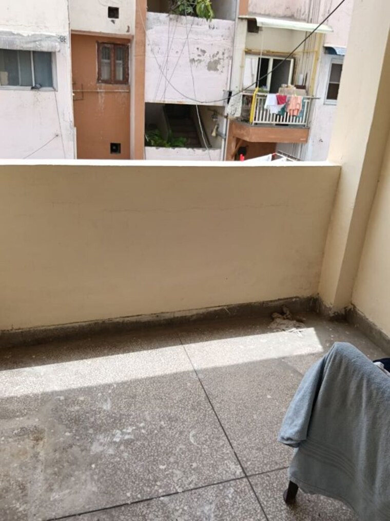 Balcony, ip extension 2 Bedroom 950 Sq.Ft. Apartment In Ip Extension Delhi 10633309