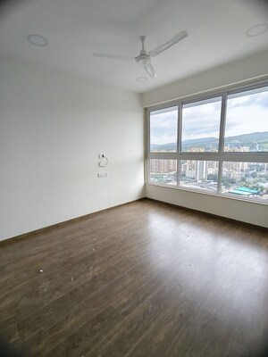 Room in 2 BHK Apartment at Group Satellite Elegance, Goregaon East – for Rent