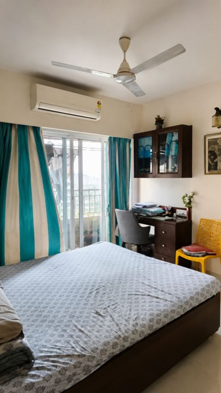 Bedroom, kanakia-spaces-niharika 2.5 Bedroom 802 Sq.Ft. Apartment In Manpada Thane 10633327