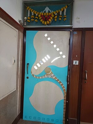 Furnished Amenities in 3 BHK Apartment at Kalpataru Karmakshetra, Sion East – for Rent