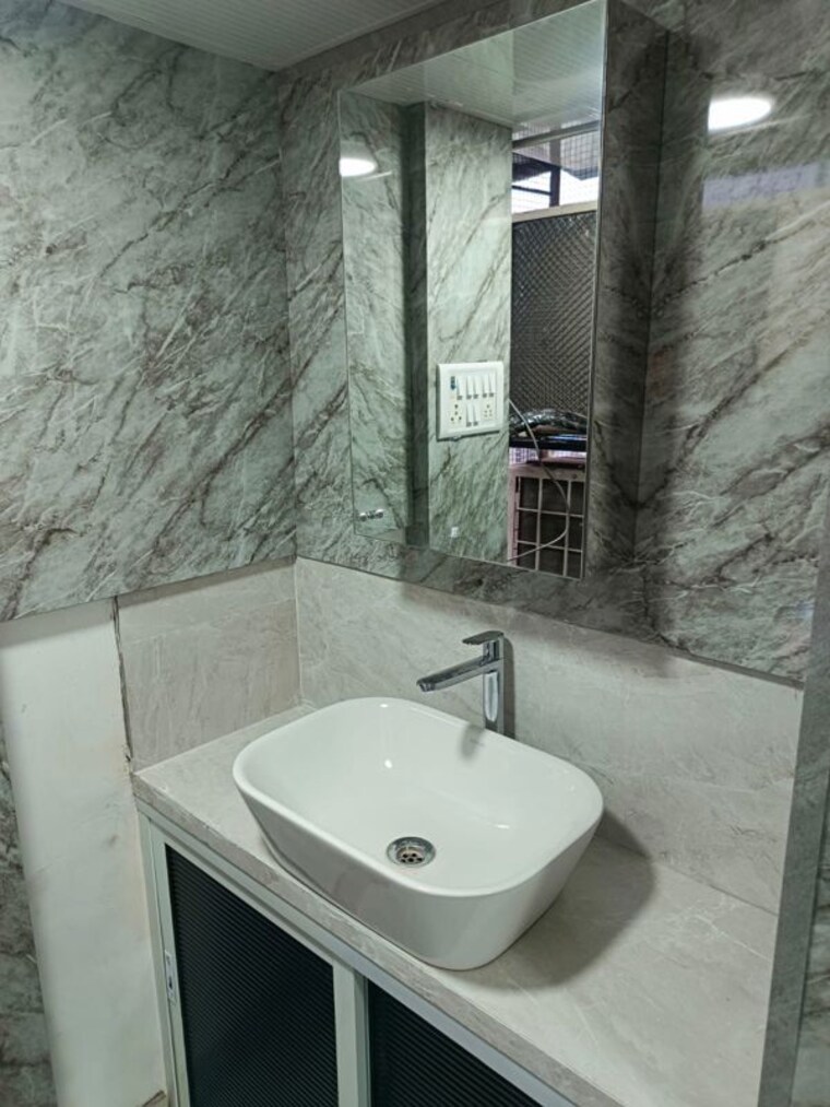 Bathroom, kalpataru-karmakshetra 3 Bedroom 1300 Sq.Ft. Apartment In Sion East Mumbai 10633332