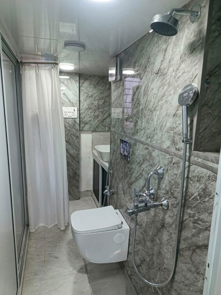 Bathroom, kalpataru-karmakshetra 3 Bedroom 1300 Sq.Ft. Apartment In Sion East Mumbai 10633332