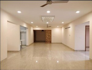 Room in 4 BHK Apartment at Mahogany Apartments, Vasanth Nagar – for Rent
