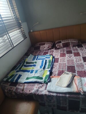 Bedroom in Studio Apartment at Roswalt Heights, Chembur – for Rent