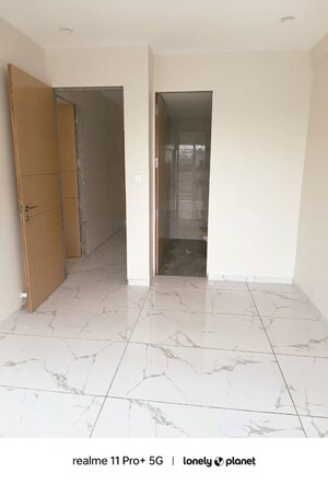 Room in 3 BHK Apartment at Courtyard Regalia, Bhayli – for Sale