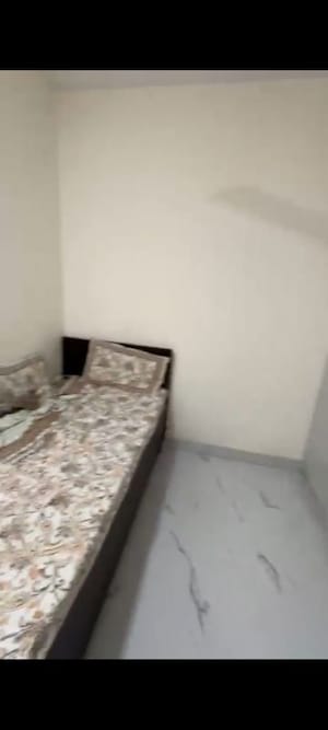 Room in 2 BHK Apartment at Dadar West – for Rent