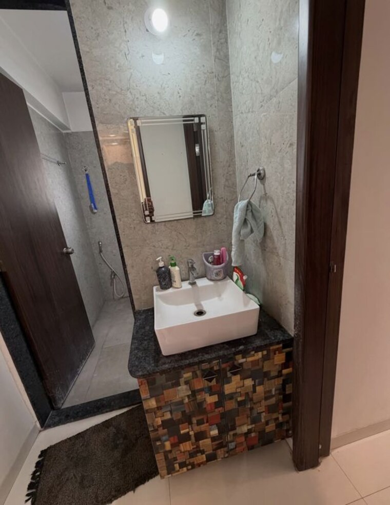 Bathroom, godavari-apartments-chembur 2 Bedroom 700 Sq.Ft. Apartment In Chembur Mumbai 10633381