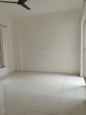 Room in 3 BHK Apartment at Paranjape Azure, Tathawade – for Rent
