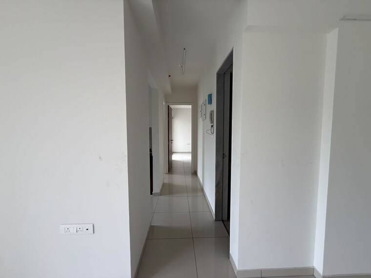 undefined, hiranandani-estate-hamilton 2 Bedroom 670 Sq.Ft. Apartment In Patlipada Thane 10633375