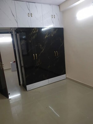 Furnished Amenities in 3 BHK Apartment at Fraser Road Area – for Rent