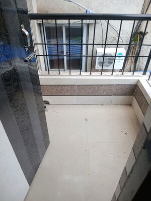 Balcony in 3 BHK Apartment at Fraser Road Area – for Rent
