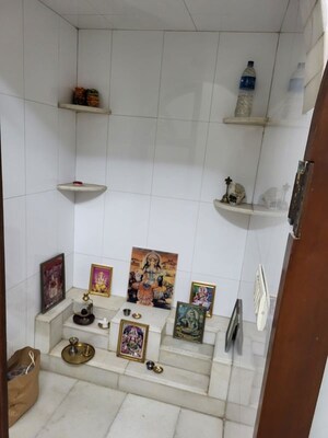 Bathroom in 1 BHK Apartment at Dadar East – for Rent