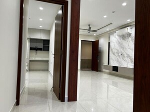 Room in 3 BHK Apartment at Prestige Beverly Hills, Kokapet – for Rent