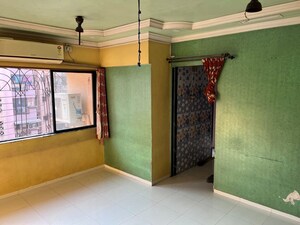 Hall in 1.5 BHK Apartment at Yashraj Park CHS, Kasarvadavali – for Rent