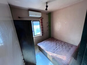 Bedroom in 1.5 BHK Apartment at Yashraj Park CHS, Kasarvadavali – for Rent