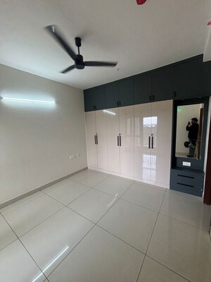 Room in 2 BHK Apartment at Puravankara Purva Zenium, Hosahalli – for Rent