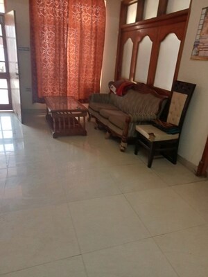 Living Room in 2 BHK Builder Floor at Gomti Nagar – for Rent