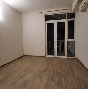 Room in 3.5 BHK Apartment at Ireo Victory Valley, Sector 67 – for Rent