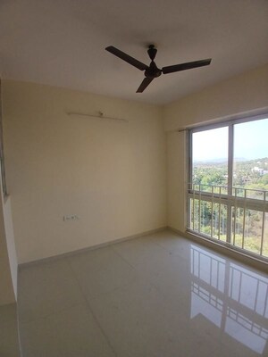 Room in 1 BHK Apartment at Pushpanjali Heights, Owale – for Rent