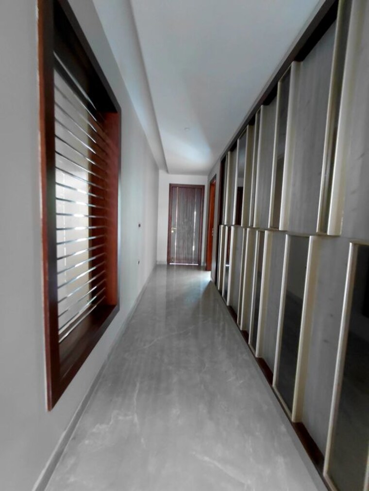 undefined, parklands 4 Bedroom 350 Sq.Yd. Builder Floor In Sector 85 Faridabad 10633544