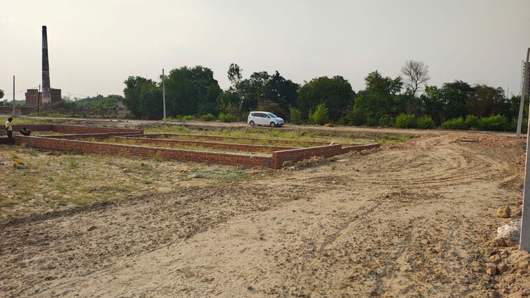 undefined, parao  1000 Sq.Ft. Plot In Parao Varanasi 10633547