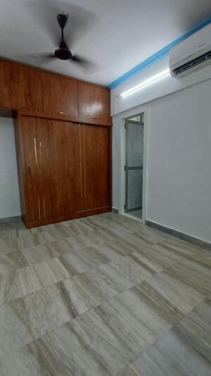 Room in 2 BHK Apartment at Brindaban Phase II, Andheri East – for Rent