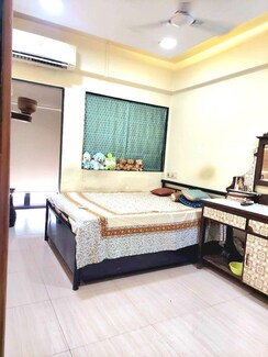 1 BHK + Extra Room Apartment For Sale in Gautam Villa