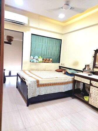 1 BHK + Extra Room Apartment For Sale in Gautam Villa in Naupada, Thane