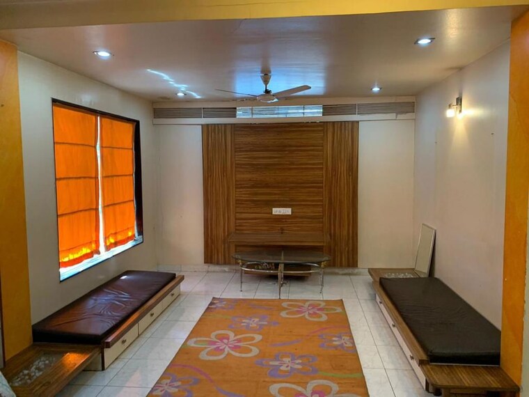 Living Room, kumar-parisar 2 Bedroom 1100 Sq.Ft. Apartment In Kothrud Pune 10633597