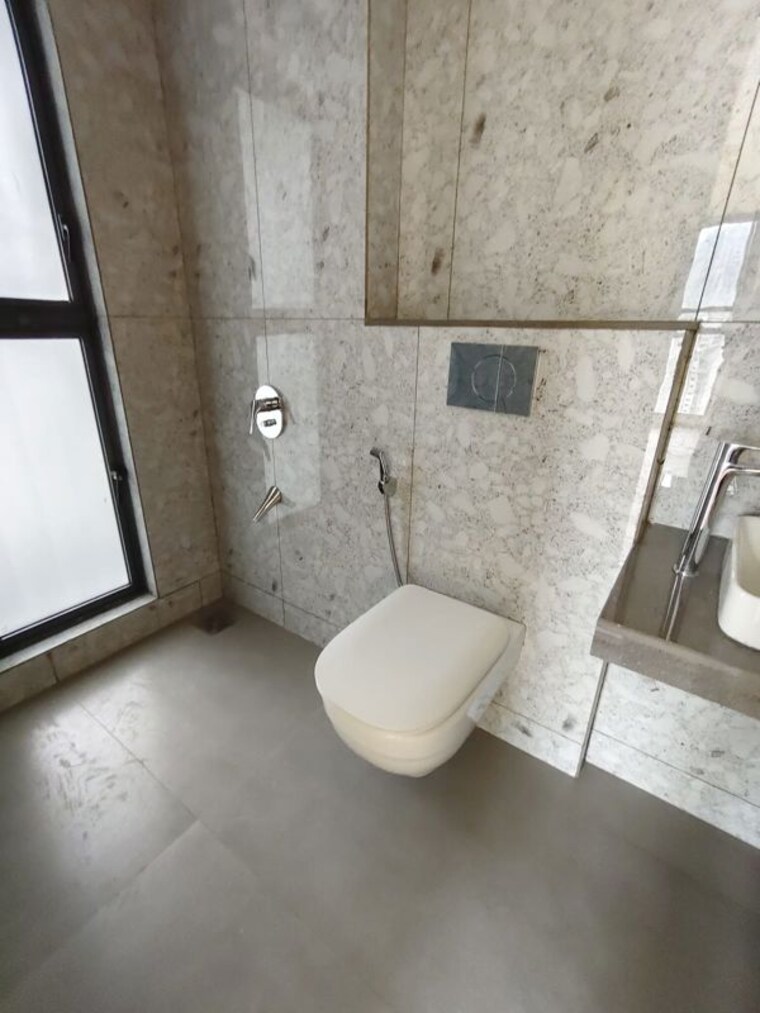 Bathroom, raymond-the-invictus-by-gs 4 Bedroom 1500 Sq.Ft. Apartment In Pokhran Road No One Thane 10633610