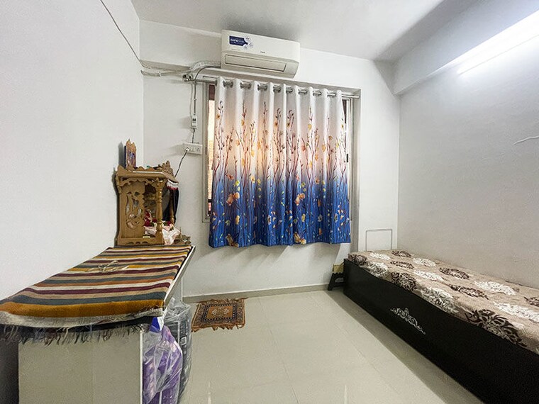 Living Room, nikol 2 Bedroom 109 Sq.Yd. Apartment In Nikol Ahmedabad 10633612