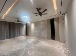 Room in 3 BHK Builder Floor at Orris Aanandam Ora, Sector 93 – for Sale