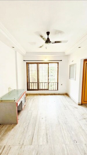Bedroom in 1 BHK Apartment at Ashoka Tower Andheri, Versova – for Rent