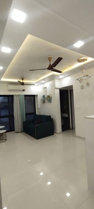 1 BHK Apartment For Rent in Kanakia Rainforest, Andheri East