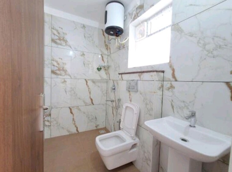 Bathroom, thubarahalli 2 Bedroom 1000 Sq.Ft. Apartment In Thubarahalli Bangalore 10633649