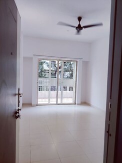 2 BHK + Basement Apartment For Rent in Magarpatta Jasminium