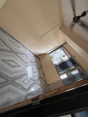 Furnished Amenities in 2 BHK Apartment at Nityanand Baug, Chembur – for Rent