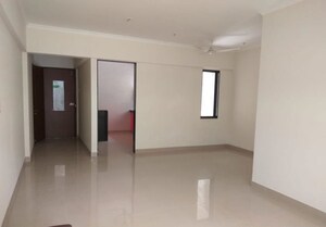 Room in 3 BHK Apartment at Godrej Central, Chembur – for Rent