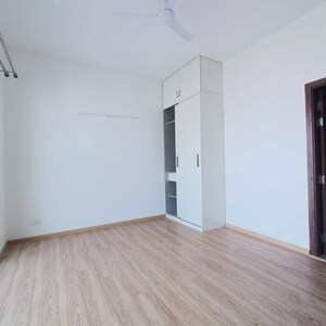 Room in 3.5 BHK Apartment at M3M Golf Estate, Sector 65 – for Rent