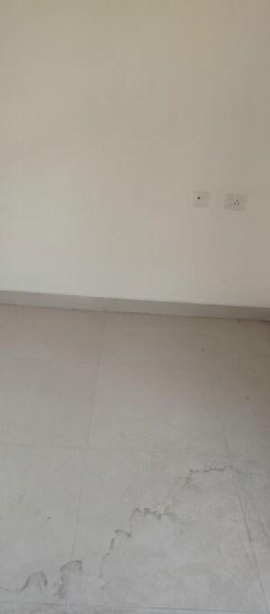 Room in 2 BHK Apartment at Empire Meadows, Ameenpur – for Sale
