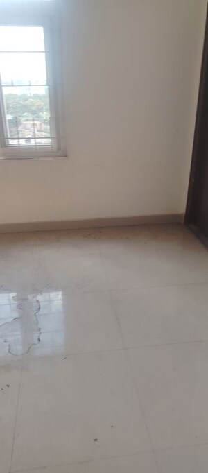 Room in 2 BHK Apartment at Empire Meadows, Ameenpur – for Sale