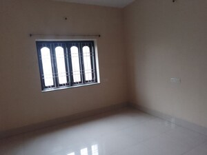 Room in 3 BHK Independent House at Harmu – for Rent