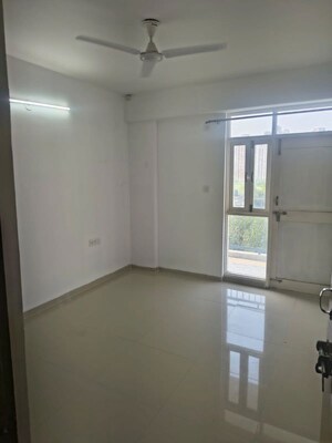 Room in 2 BHK Apartment at Adani Aangan, Sector 89a – for Rent