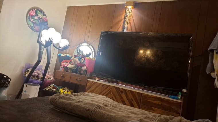 Room, vip road 3 Bedroom 1950 Sq.Ft. Apartment In Vip Road Zirakpur 10633710