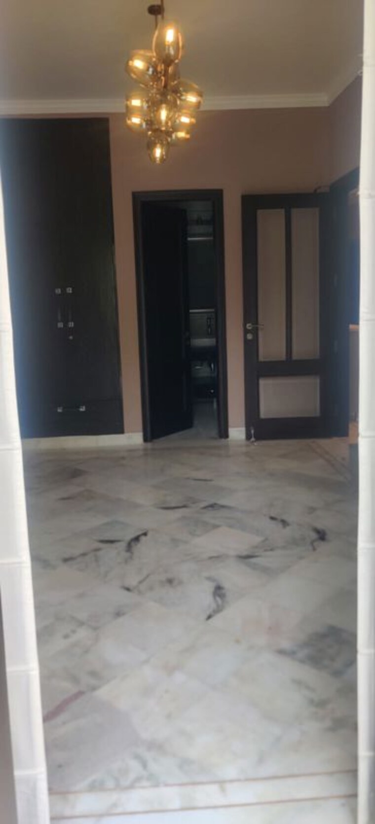 Room, defence colony 3 Bedroom 217 Sq.Yd. Builder Floor In Defence Colony Delhi 10633729