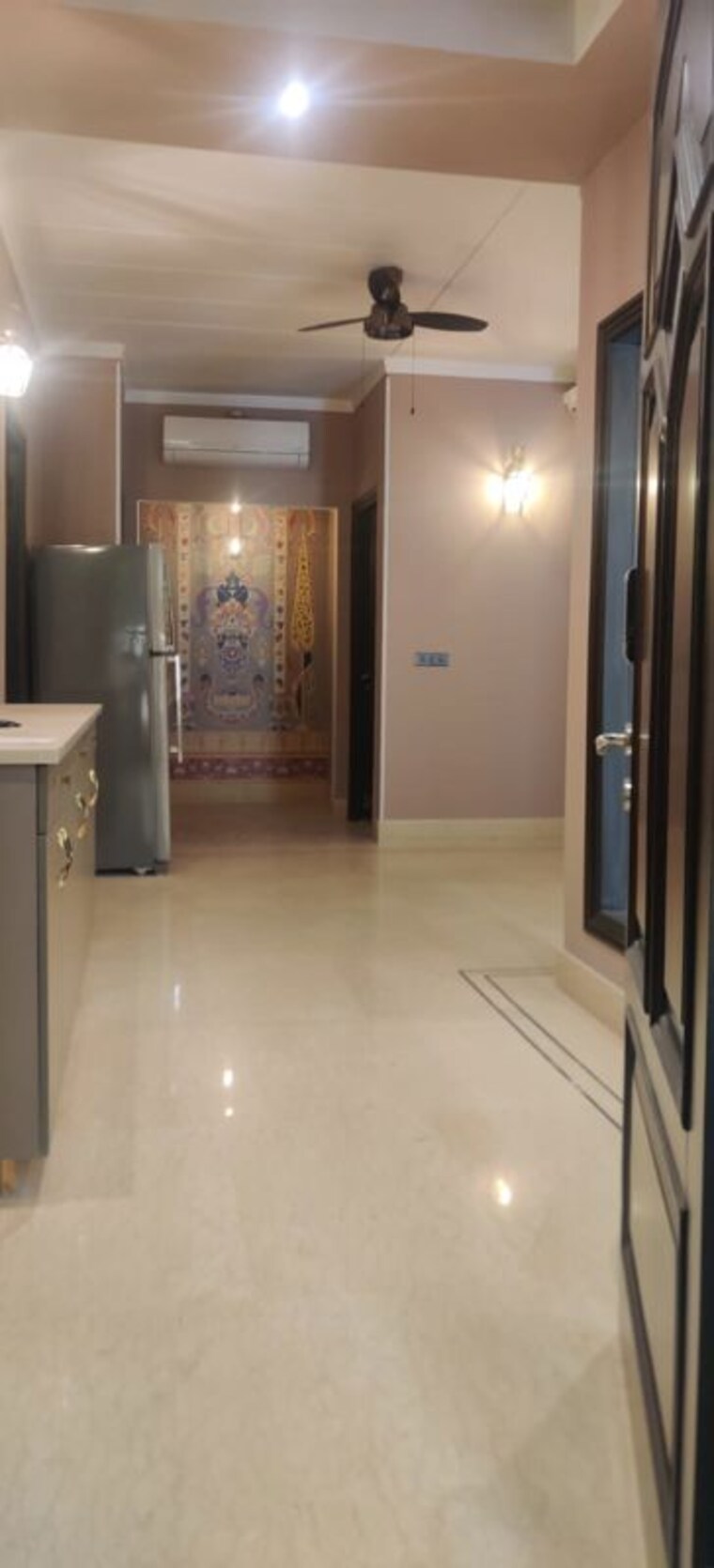 Room, defence colony 3 Bedroom 217 Sq.Yd. Builder Floor In Defence Colony Delhi 10633729