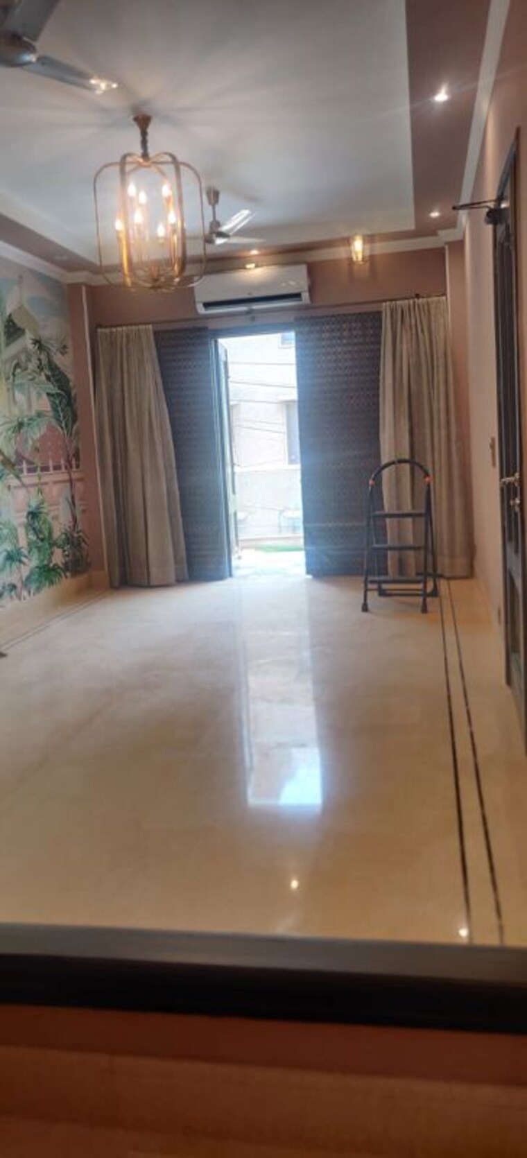 Room, defence colony 3 Bedroom 217 Sq.Yd. Builder Floor In Defence Colony Delhi 10633729