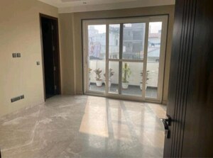 Room in 3 BHK Builder Floor at Spiti Homes, Sector 99a – for Sale