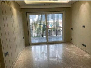 Room in 3 BHK Builder Floor at Spiti Homes, Sector 99a – for Sale