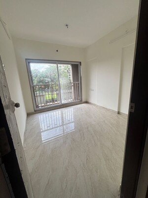 Room in 1 BHK Apartment at Paradigm ZENITH, Ghodbunder Road – for Sale